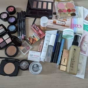 Makeup bundle
